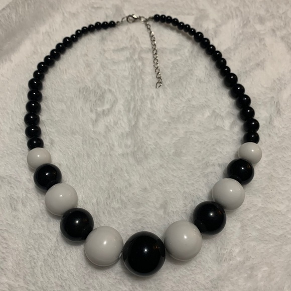 Beaded BLK/WHT Necklace